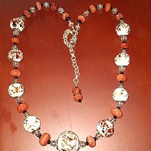 SPECTACULAR VINTAGE GLASS BEADED NECKLACE